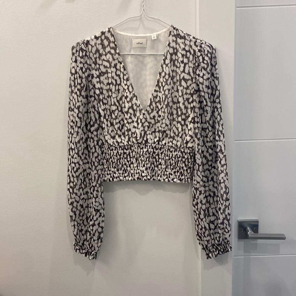 Aritzia Wistful Blouse - Small